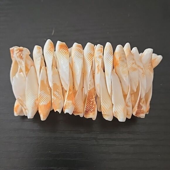 SEASHELL Bracelet WOMEN shells elastic band cream tan off white jewelry unique - Picture 1 of 15